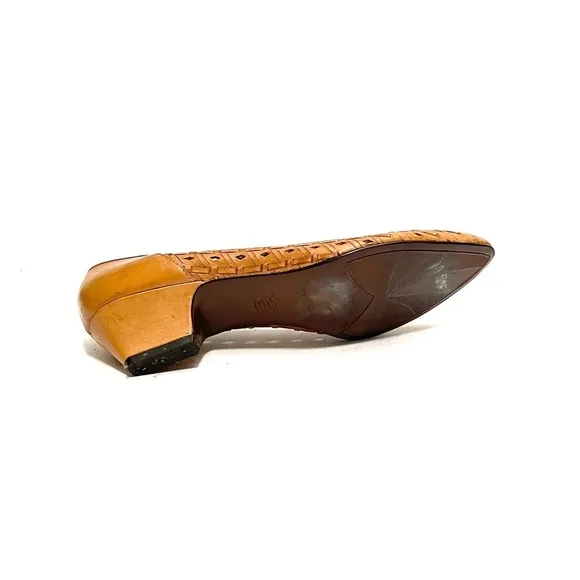 Vintage 1970s brown leather cutout lattice weave slip on kitten heels