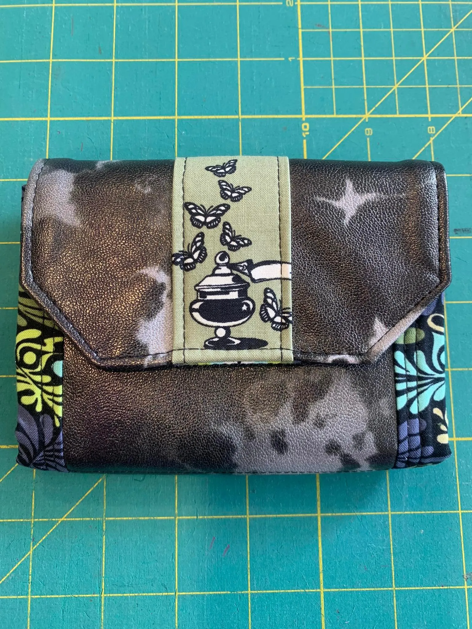 Wallets - 6 slot